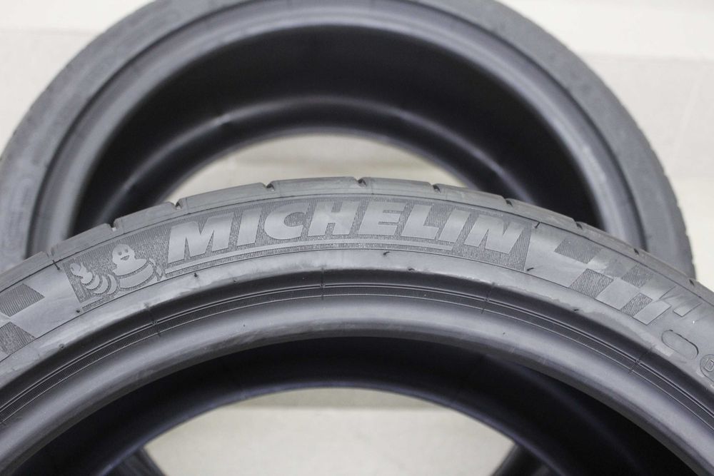 265/35-19 и 295/30-20 Michelin Mercedes GT, SLS