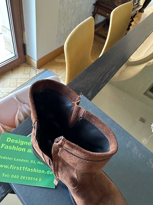 Cizme scurte piele întoarsă