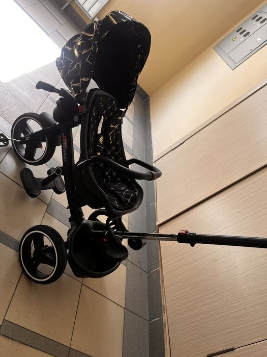 Трехколесный велосипед для детей