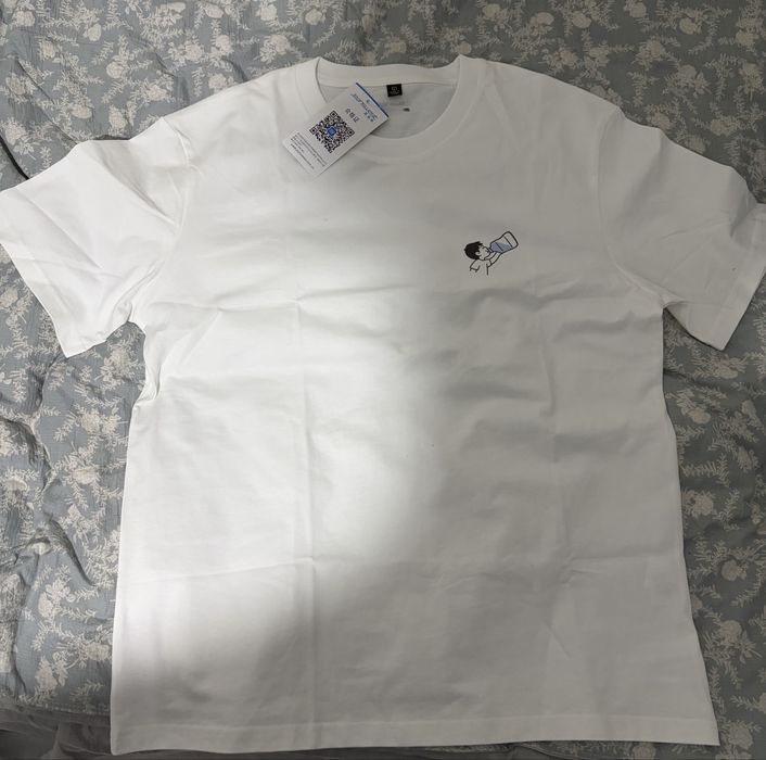 Продам новую футболку