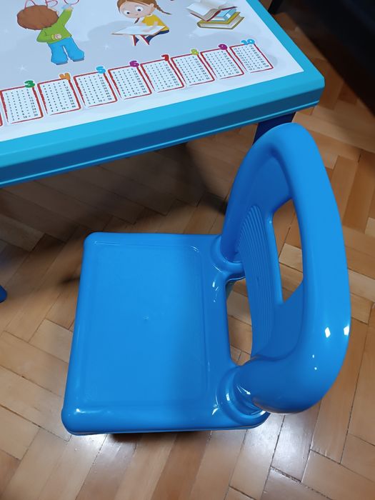 Детски комплект маса със столче