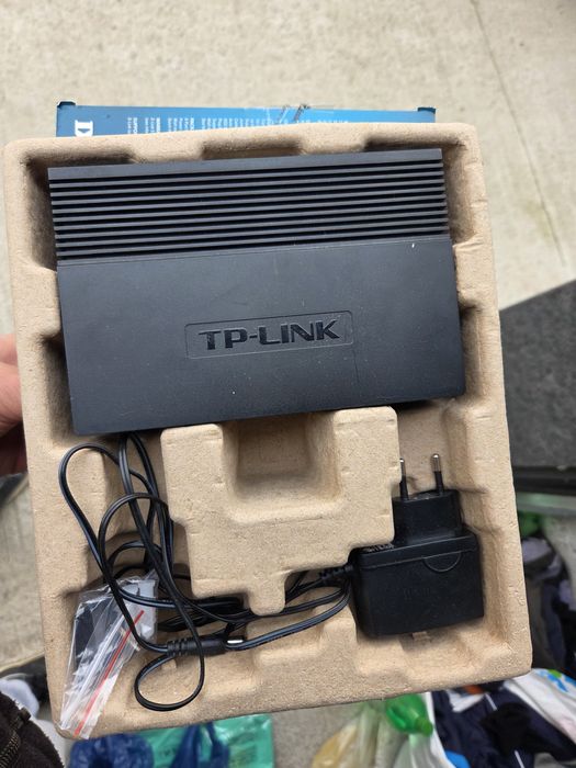 Гигабитпв суич TpLink 1G Sw TL-SG1005D
