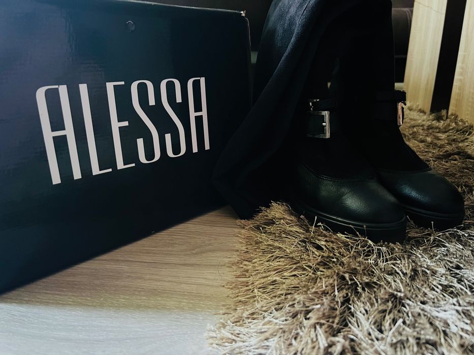 Alessa - ботуши.