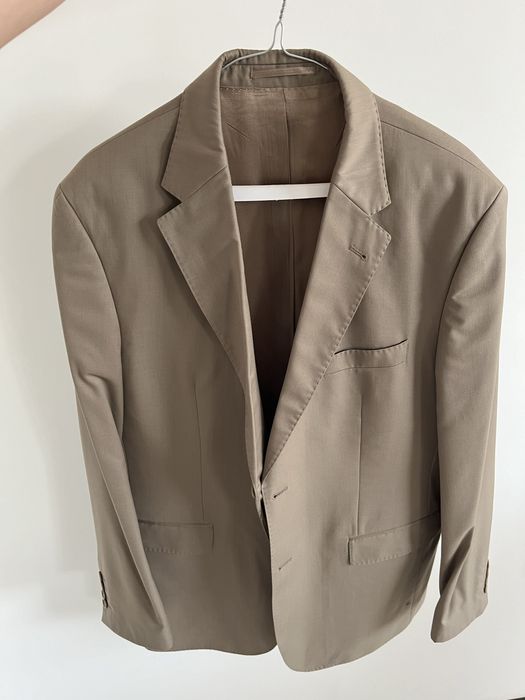 Елегантен костюм