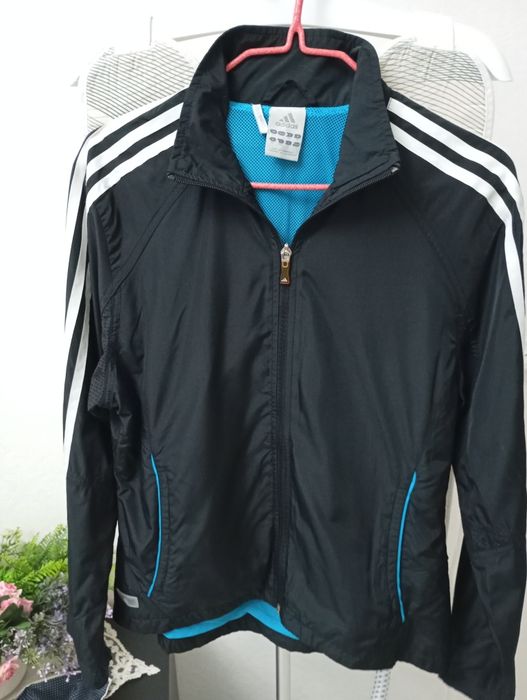 Оригинальная куртка Адидас ,размер М