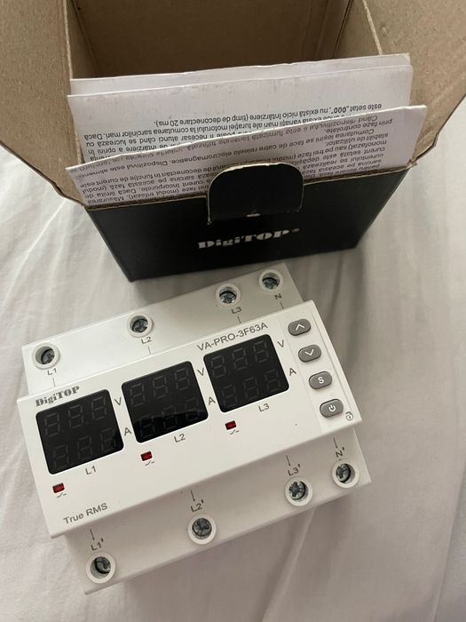 Releu de tensiune si curent trifazat