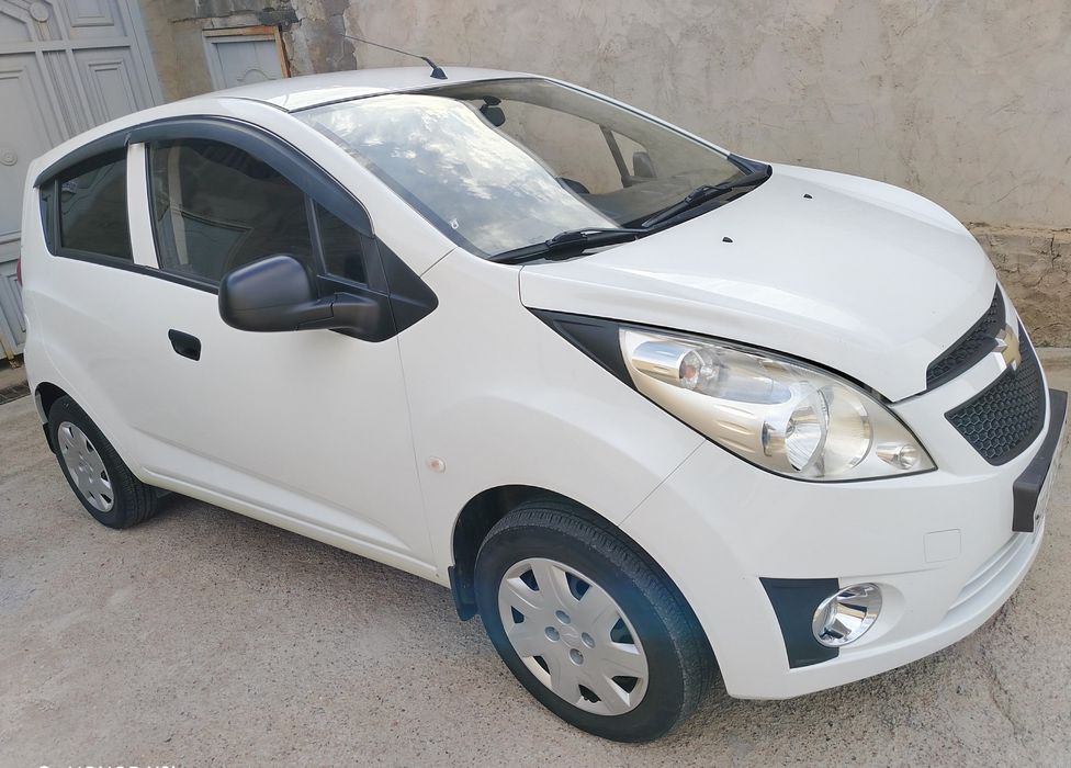 Spark 2016 mexanika 1 pozitsa benzin