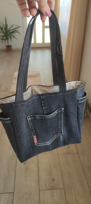 Gentii de blugi diferite modele