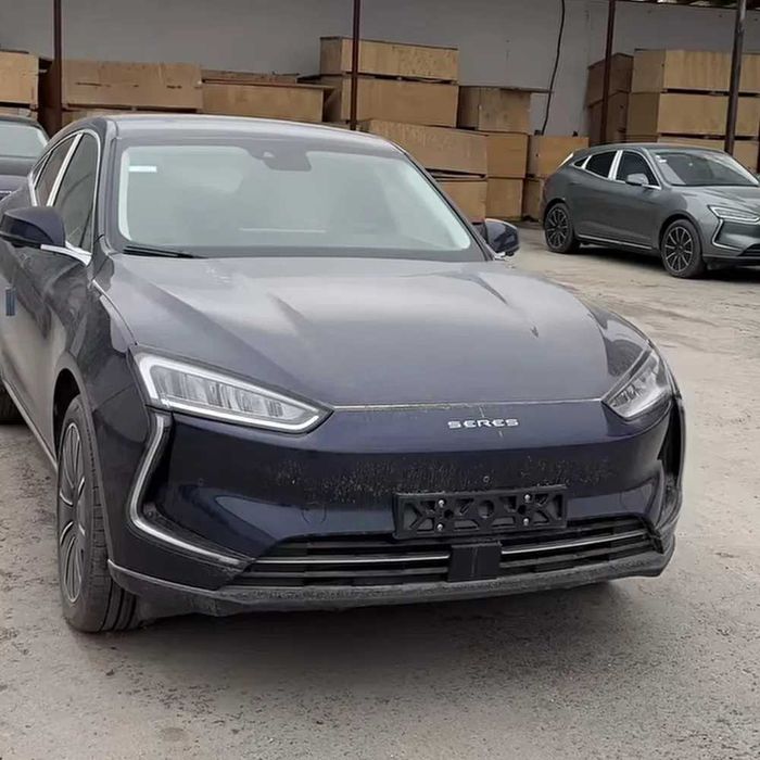 SERES m5 awd full gibrid naxt va xalol nasiyaga
