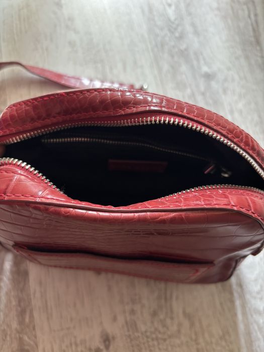 Червена чанта Zara