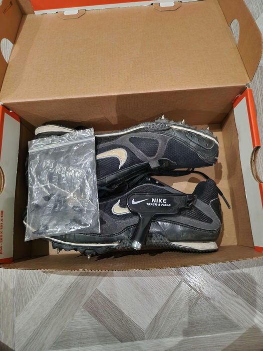 Шиповки легкоатлетические.