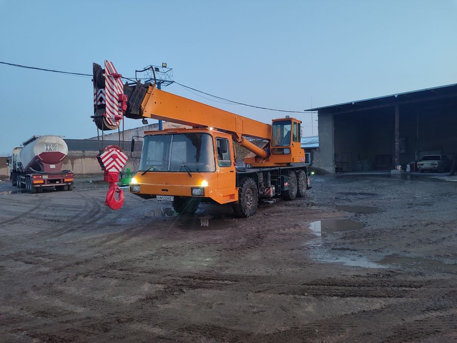 Авто кран днепр 25т