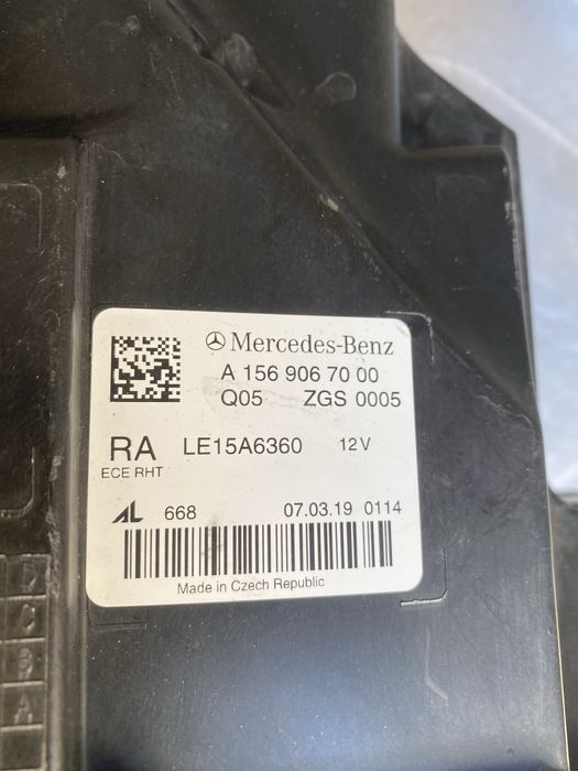 Far dreapta full led Mercedes Benz GLA W156 cu defect