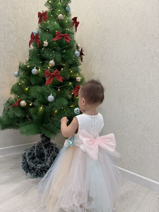 Платье на девочек