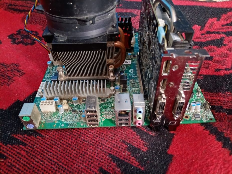 Vând kit DDR3 cu procesor Intel core i7