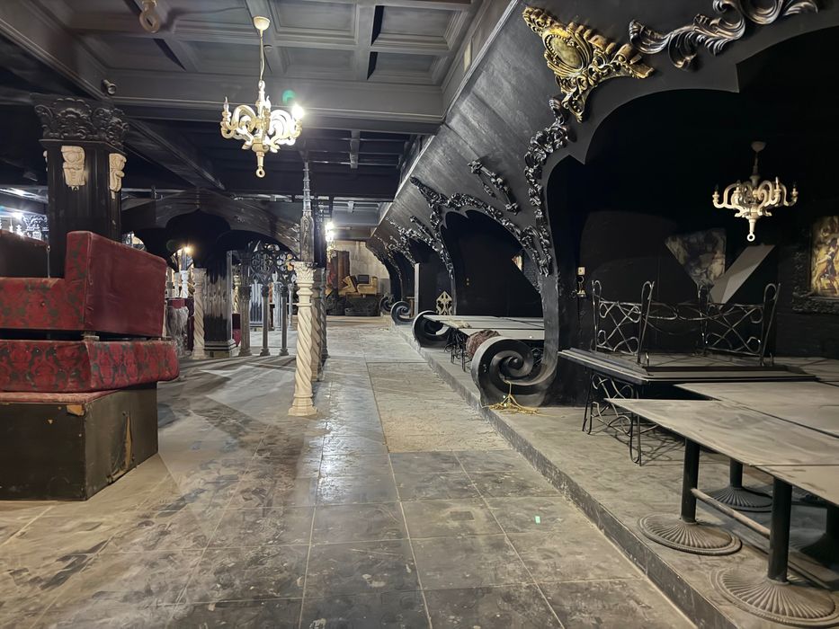 Помещение 1200 кВ м на ц5 ( бывшая Опера)