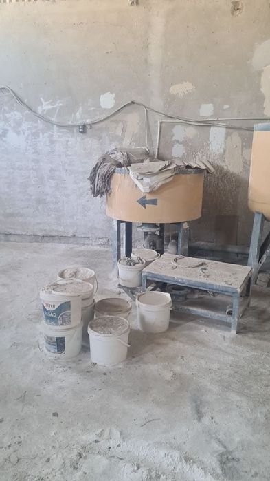 Sotila qurulish mollar Suxoy smes emulsiya aparad gurt