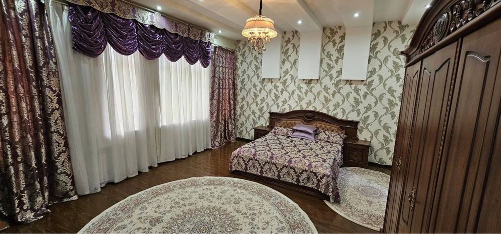 Сдается Дом, центр Луночарский 6,5 соток ( н192 )