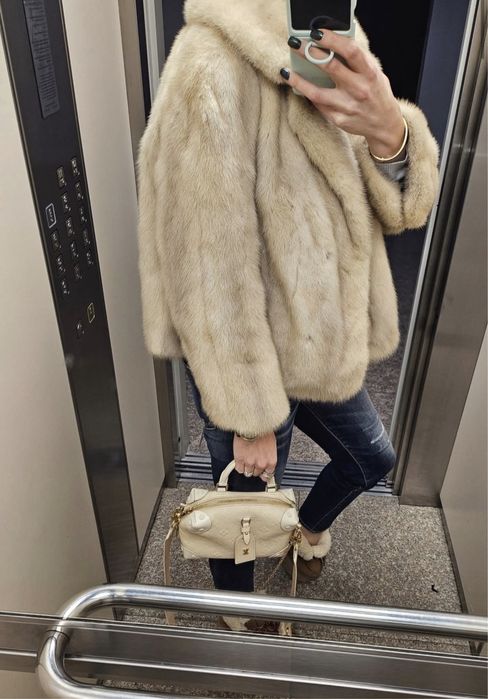 Haina blana naturala nurca