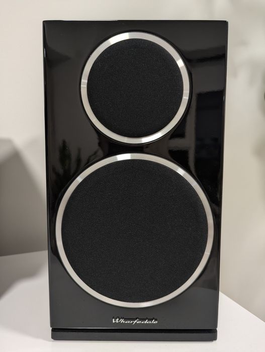 Boxe Wharfedale Diamond 225 + boxă centru Diamond 220C