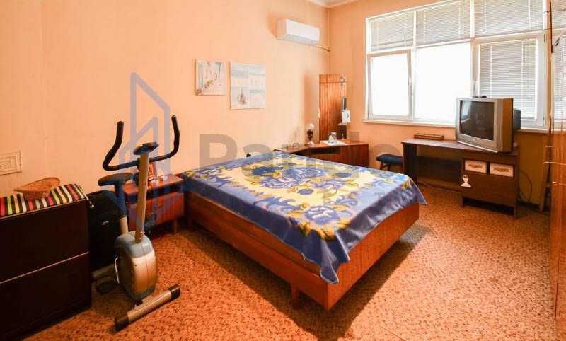 Дава се под наем Тристаен апартамент в София, Център - 83 кв.м за 475 € - Снимка #2