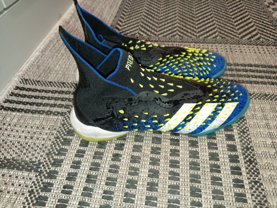 Сороконожки футбольные.