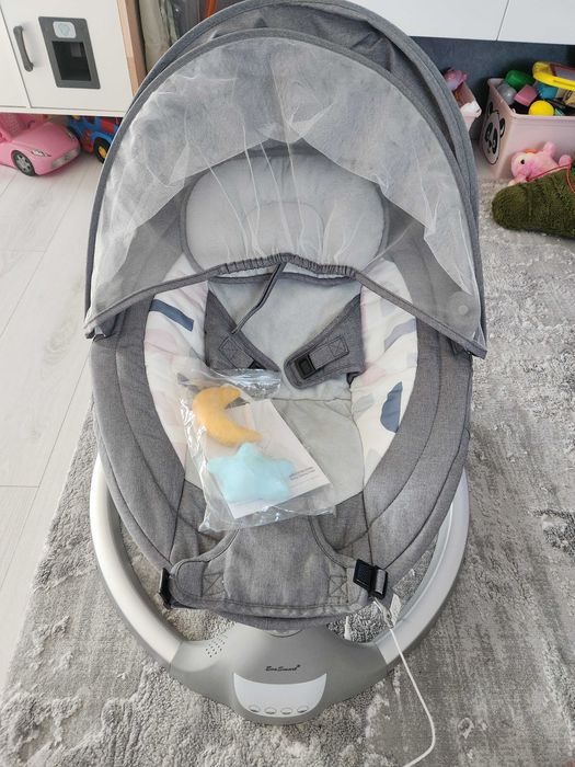 Balansoar electric cu multe melodii si leganat!