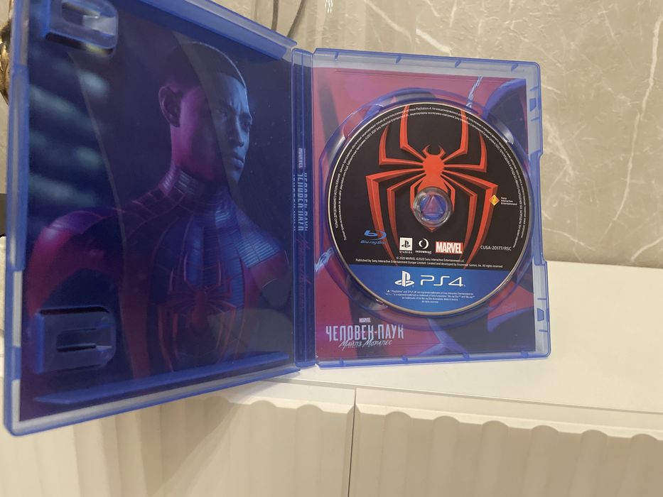 Человек Паук Miles Morales