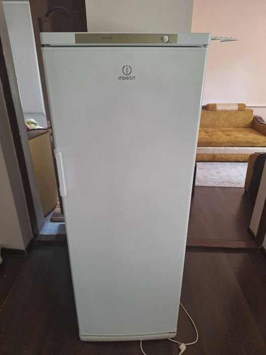 Морозильник indesit