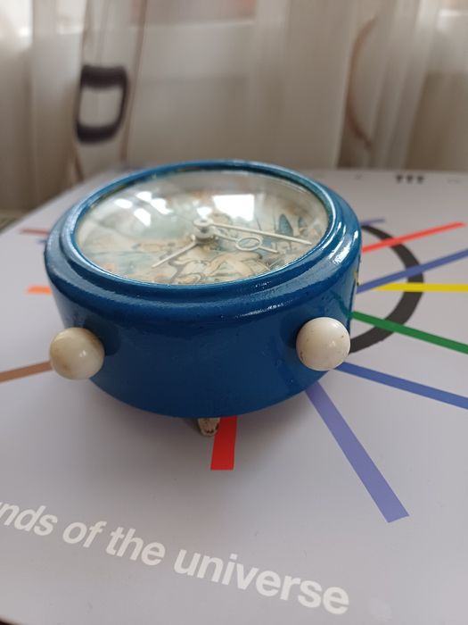 Ceas de masa Victoria funcțional in cutie originala