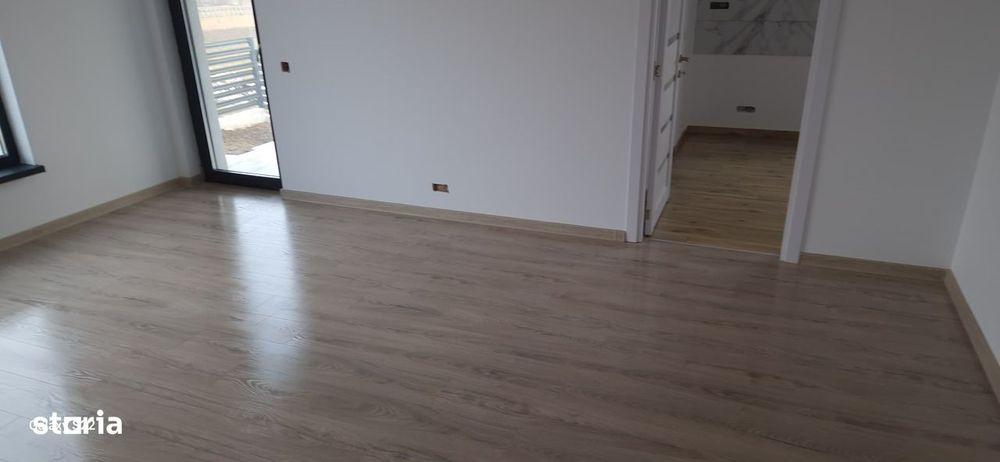 Casă nouă parter la intrare în Curtești
