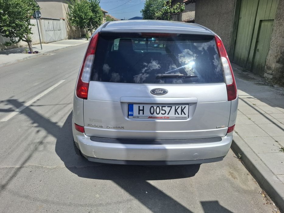 Лек автомобил форд