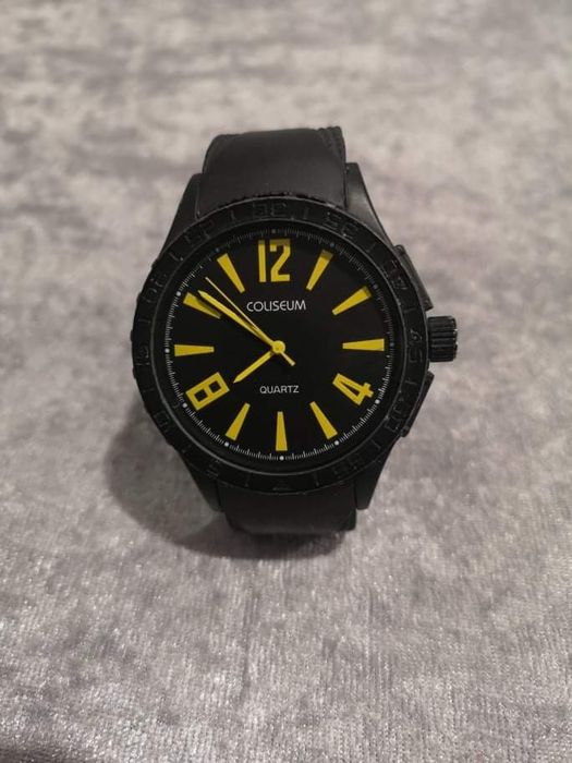 Стилен мъжки часовник