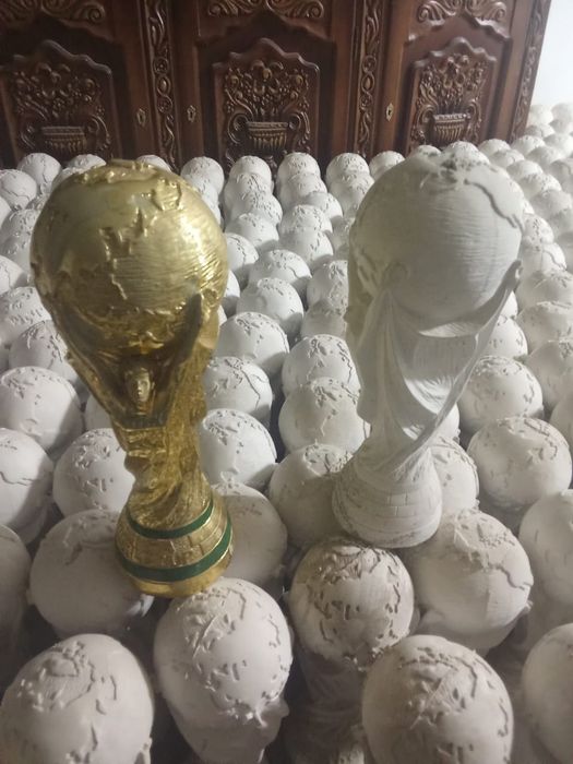 Продать кубки оптом