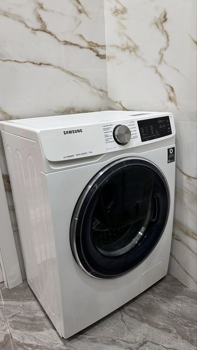 Продам стиральную машинку Samsung