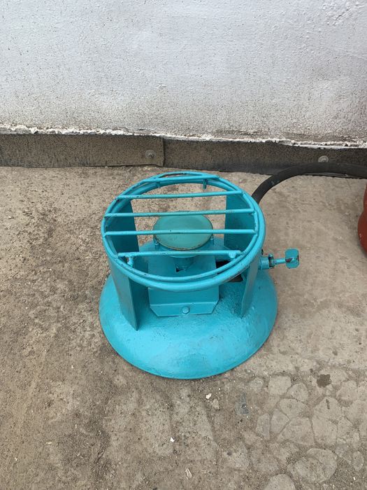 Продам таганок с газовым баллоном