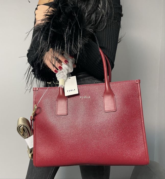 Голяма нова чанта Furla бордо
