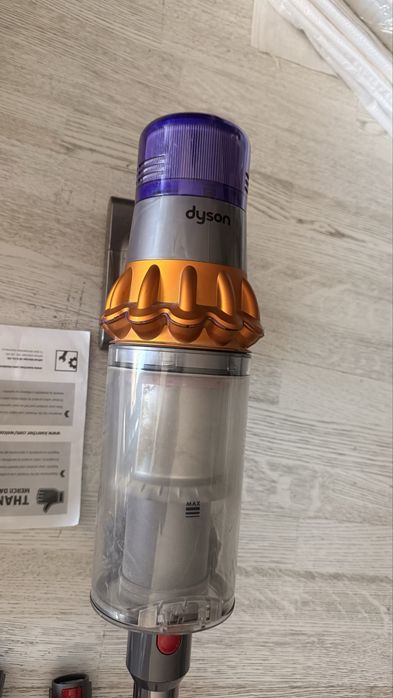 Dyson V15 detect absolute