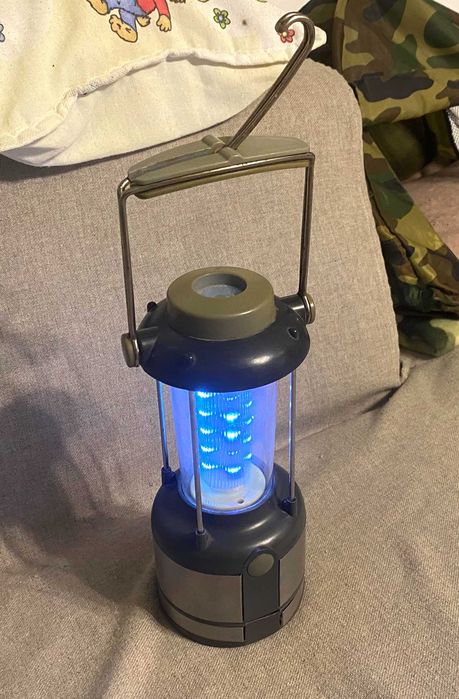 Felinar cu leduri - foarte fiabil si robust - cu baterii