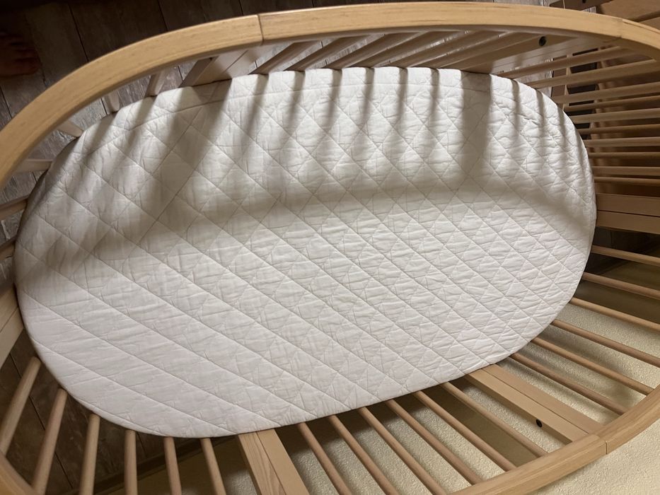 Set patut Stokke Sleepi cu masa de infasat