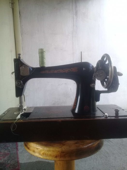 Продам швейную машинку ...