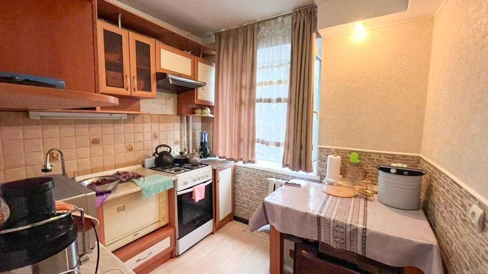 Продам 2 ком кв Центр Алишер Империя