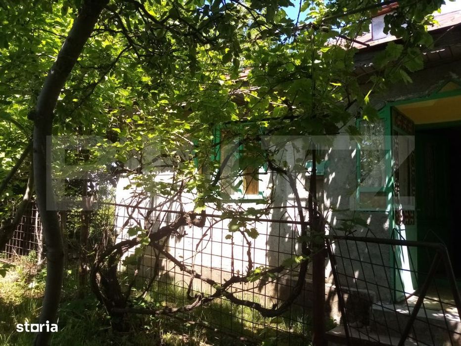 Teren intravilan suprafata 1700mp, utilitati pe teren , super privelis