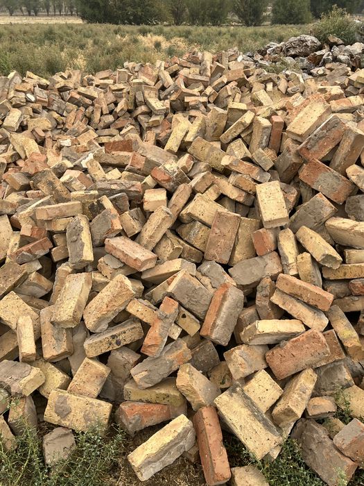 Кирпич Советски.