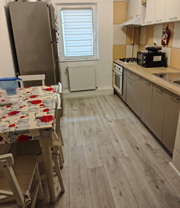 Căutăm colegă de apartament