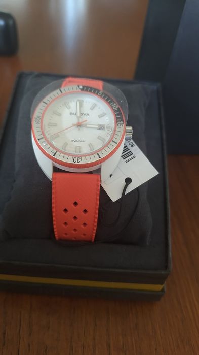 Bulova Snorkel Nemo Clownfish часовник
