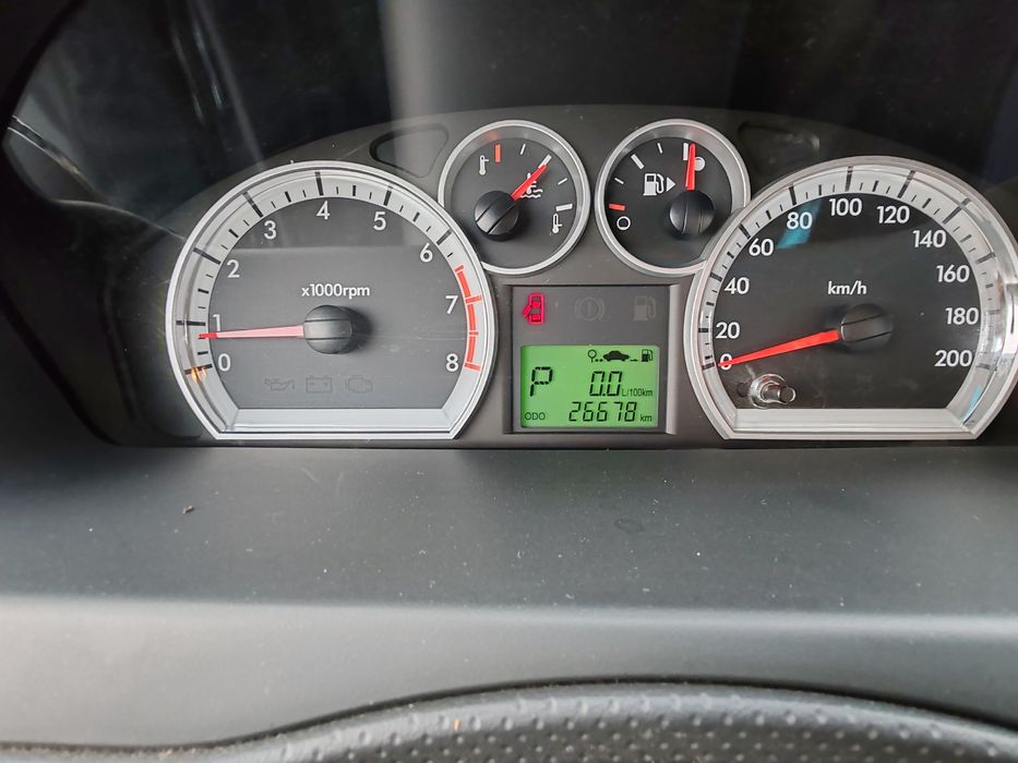 Автомобиль Шевроле Нексия