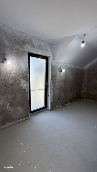 Casă nouă cu 4 dormitoare