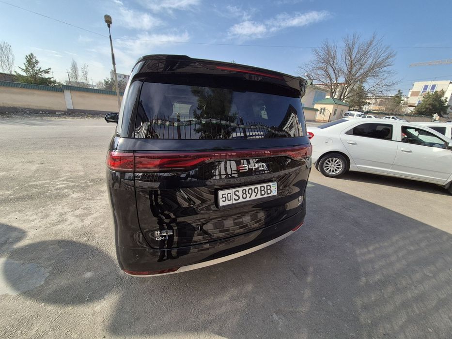 BYD XIA MPV 2025 йил сотилади.