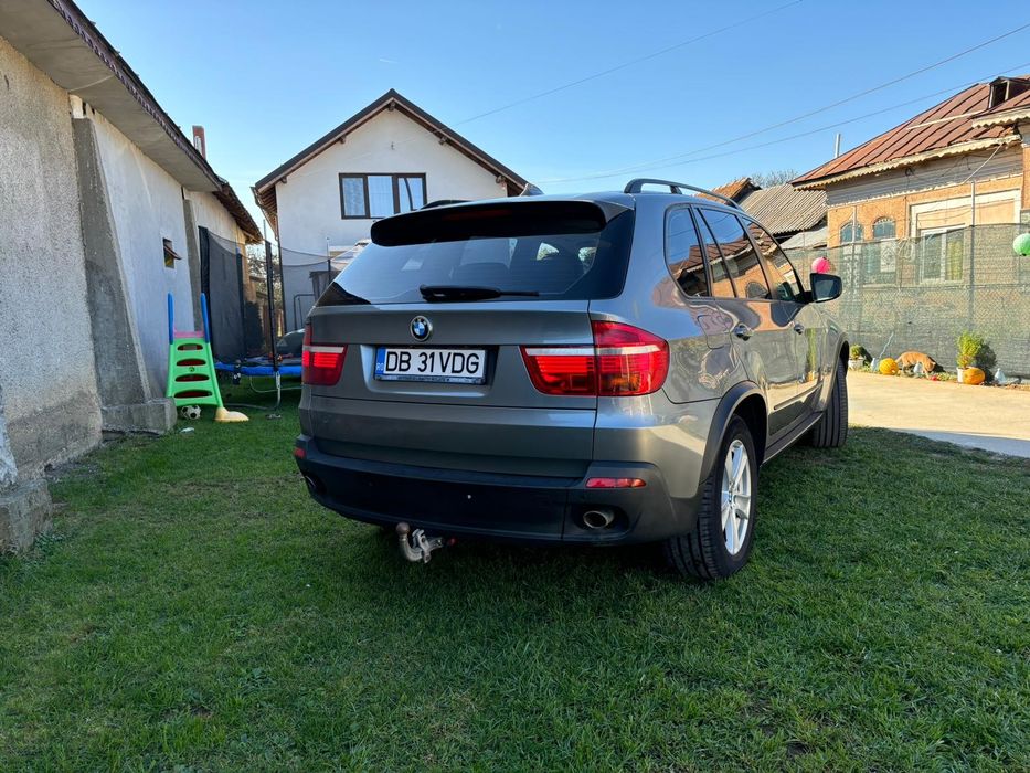 Vând bmw x5 3.0d